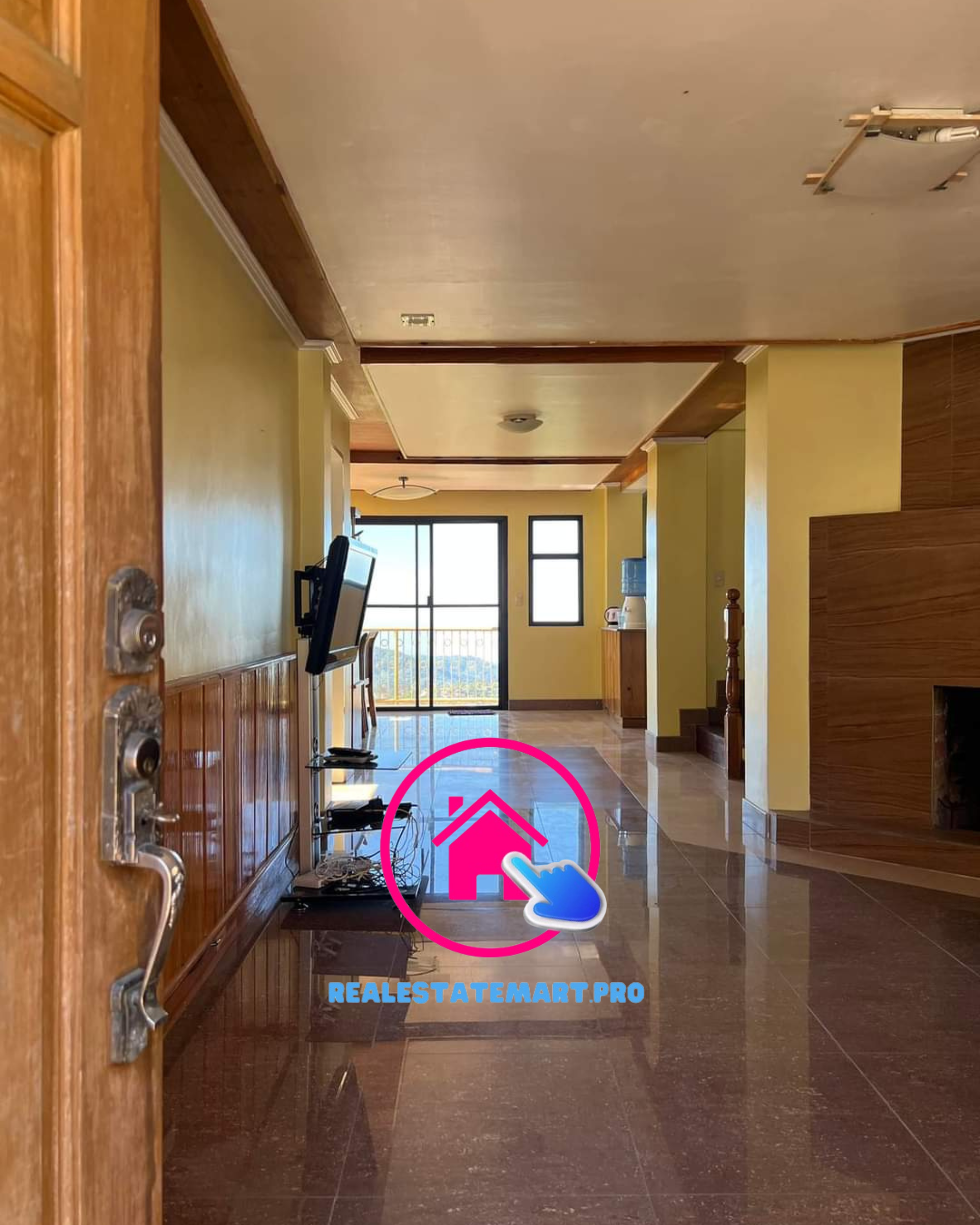 4 Storey House and Lot for Sale with Overlooking Mountain view