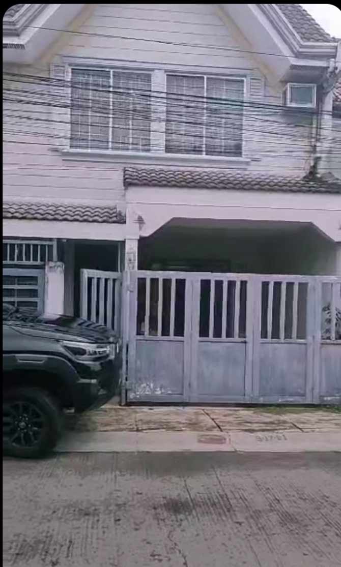 2 Storey House and Lot for Sale in Timog Park, Angeles City
