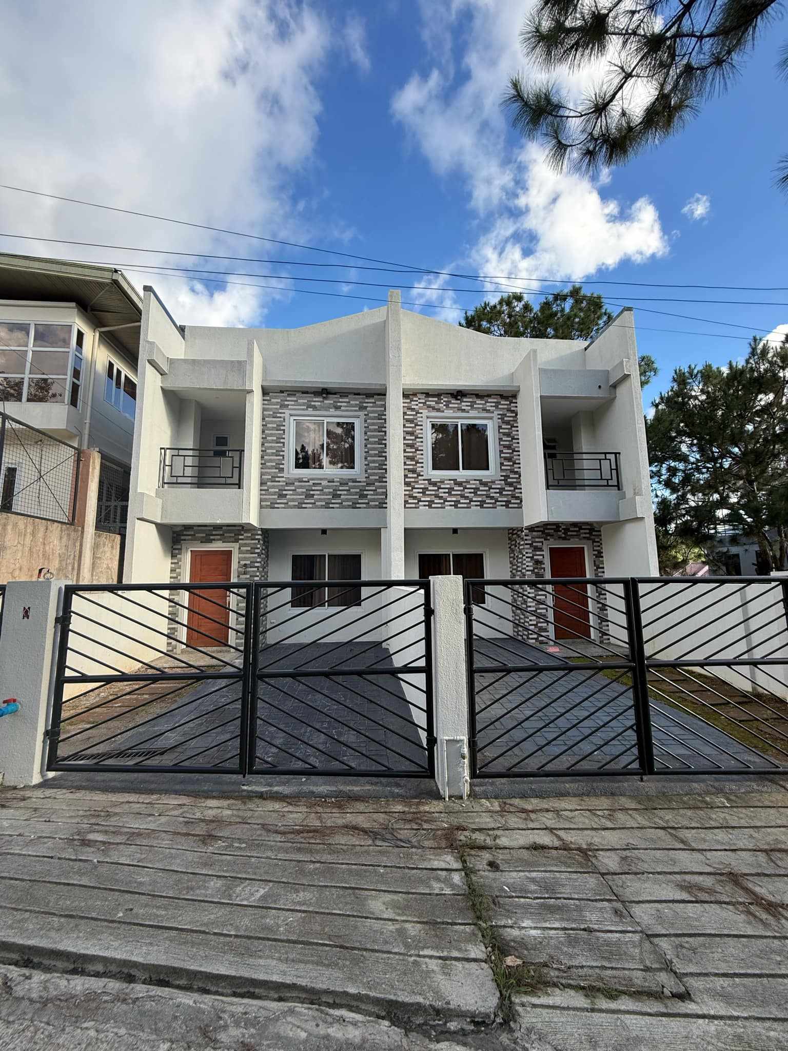 3 Bedroom Duplex House for Sale in Eagle Crest, Baguio City