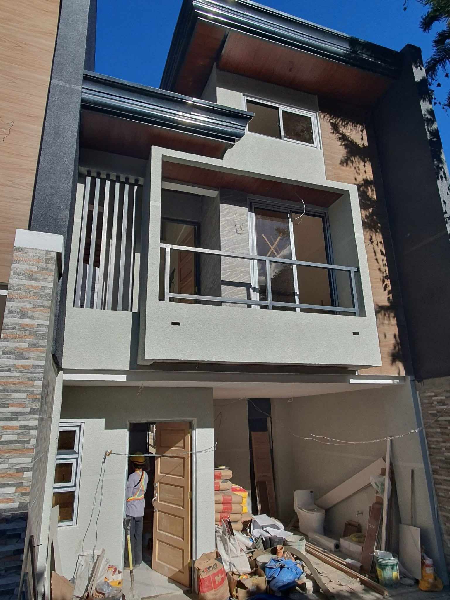 2 Storey Duplex House for Sale in Leonila Hill, Baguio City