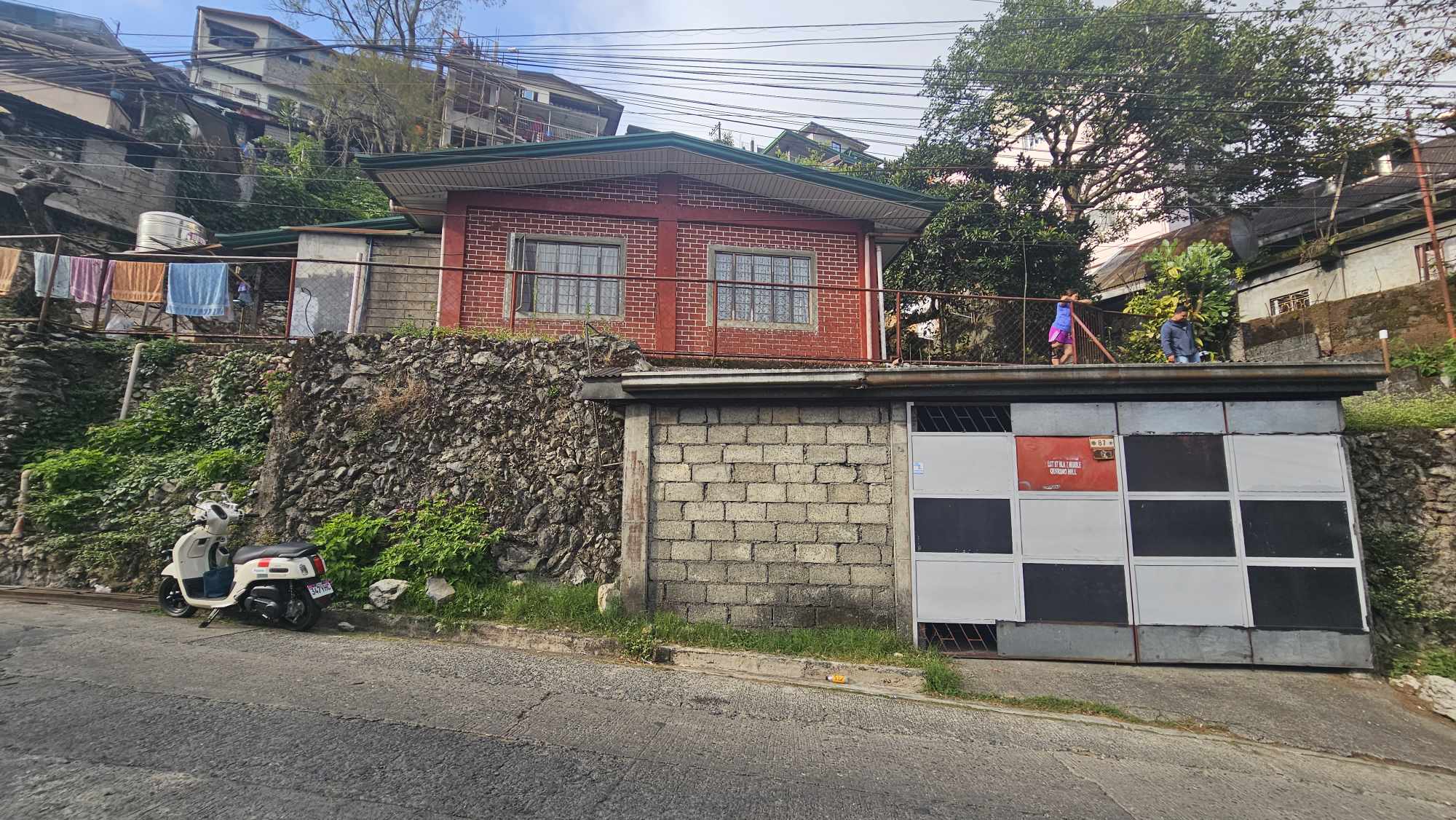 For Sale! Along Jeepney line Property with 2 Car Garage near Mt. Carmel School In Camdas, Baguio Cit