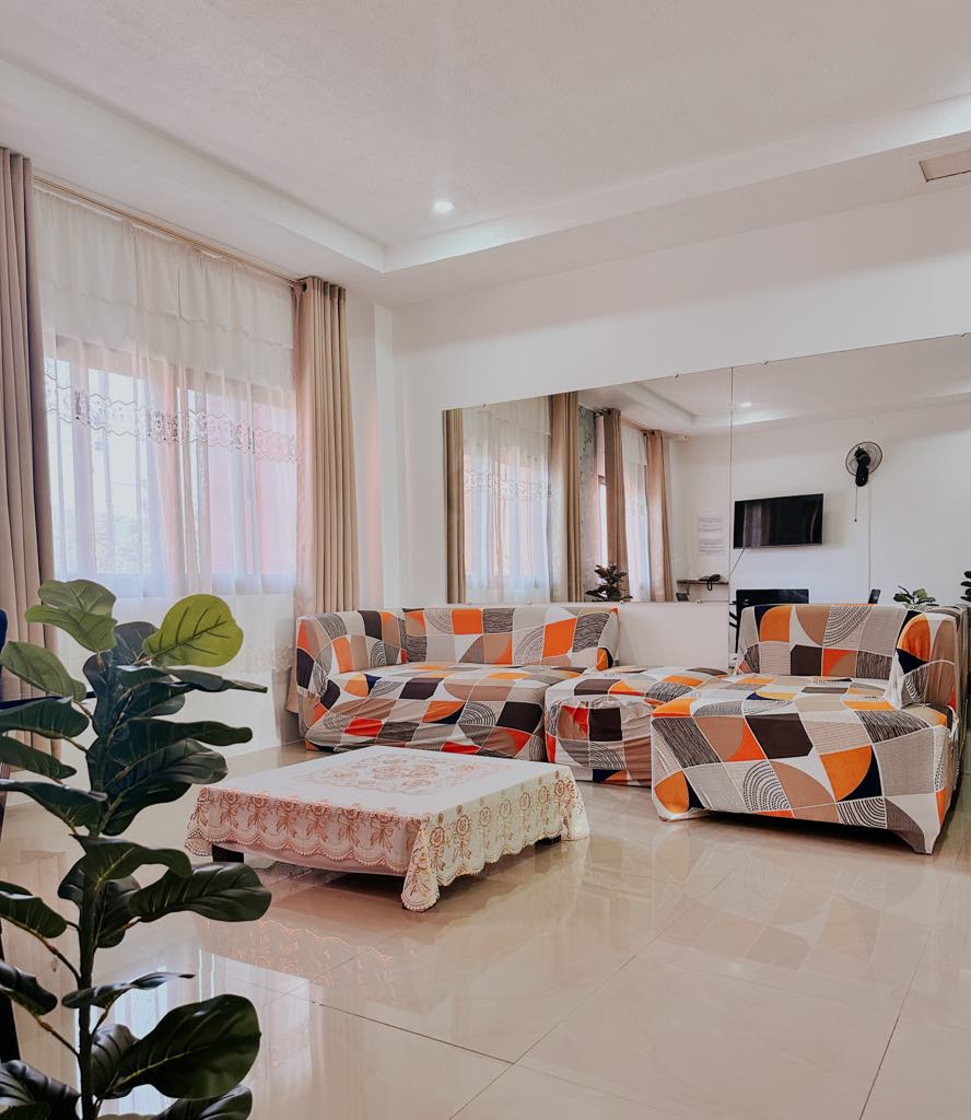 3 Storey House and Lot with 4 BR for Sale in Camp 7, Baguio City