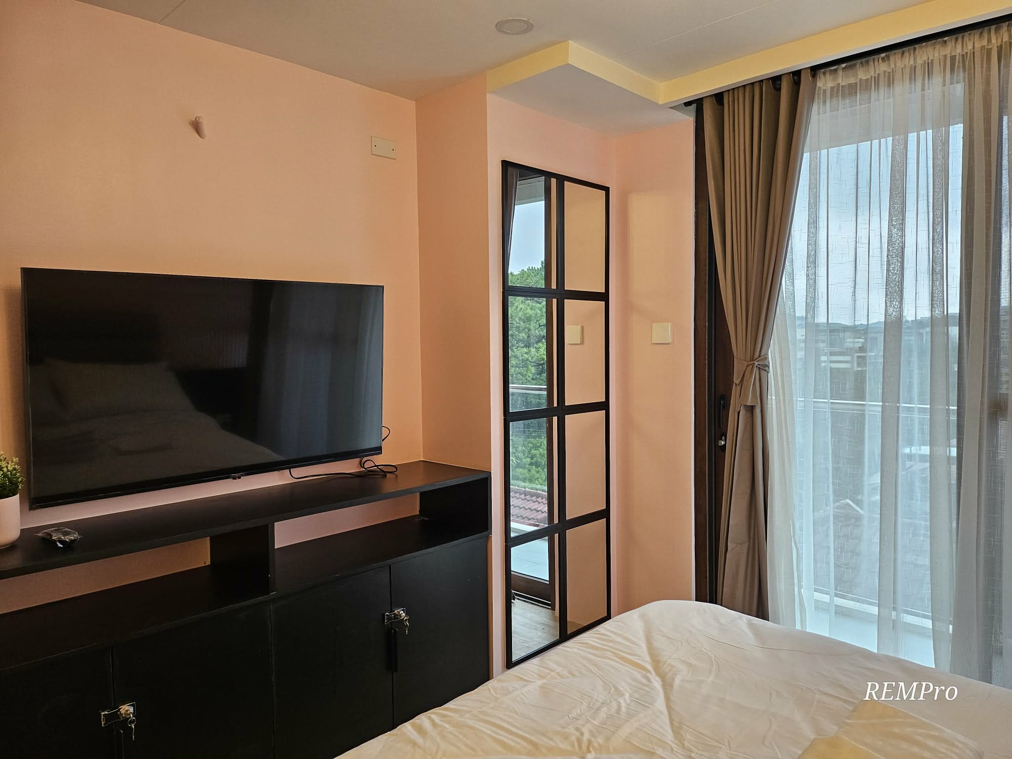 Central Baguio Condominium for Sale with Roofdeck Pool-City Hub