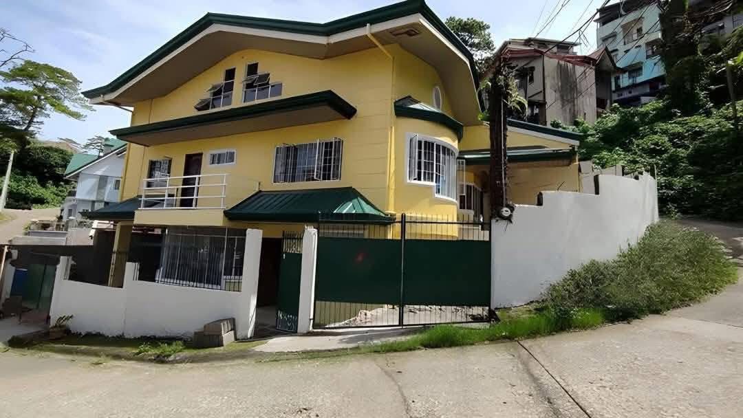 2 Storey House and Lot with 4 Car garage Near Coyeesan